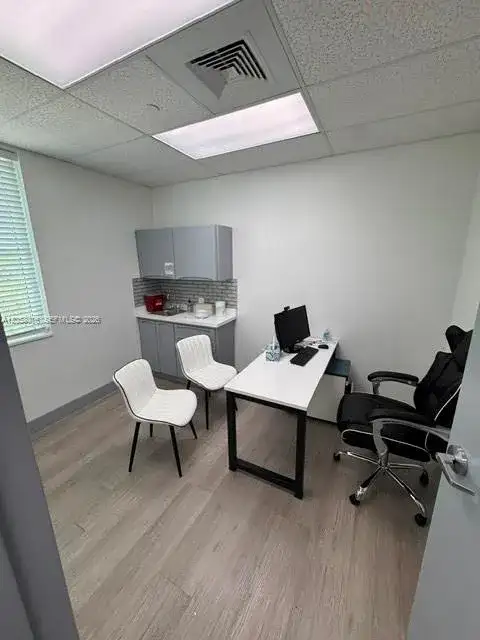 12600 Pembroke Rd # 302, Miramar FL 33027 photo 4