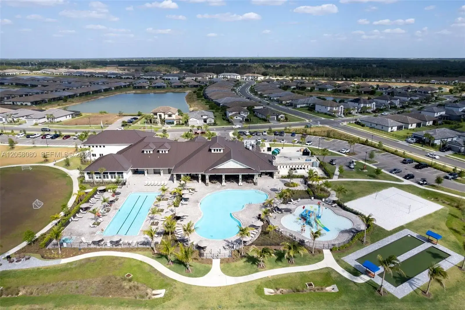 14275 PINE LODGE LN, Other City - In The State Of Florida FL 33913