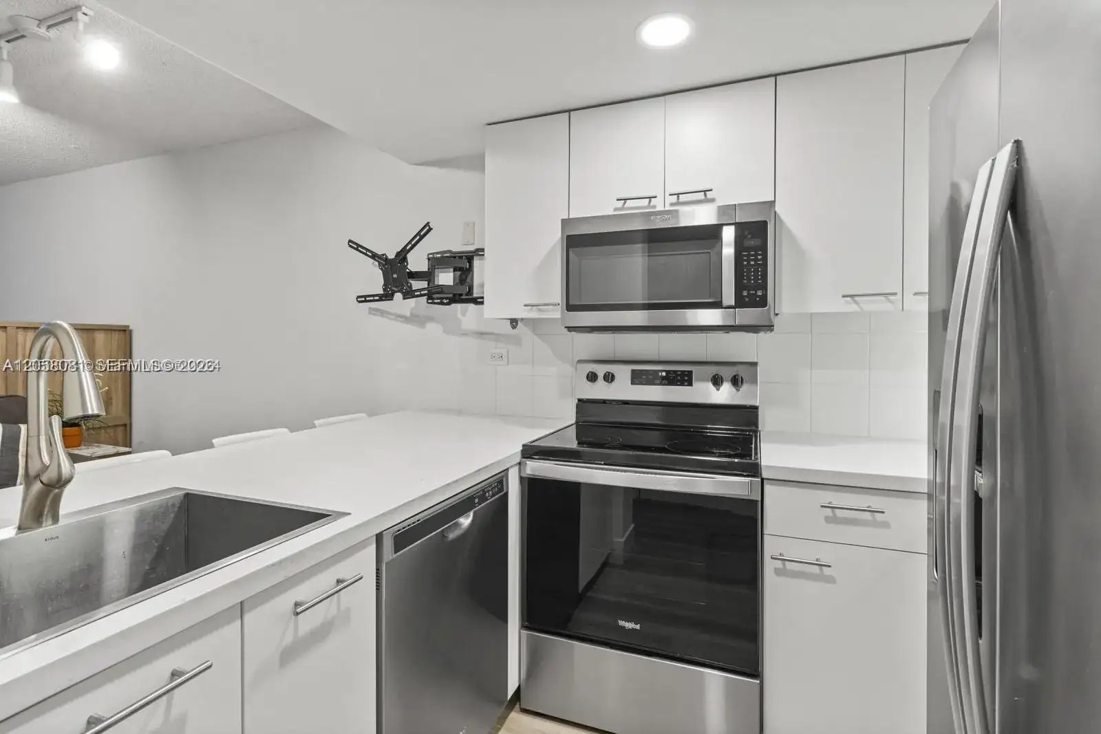 2801 Florida Ave # 234, Miami FL 33133 photo 2