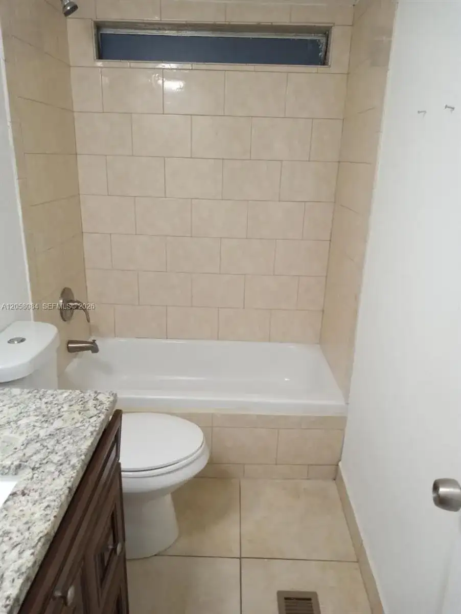 7323 N 44th Ter N, Riviera Beach FL 33404 photo 5