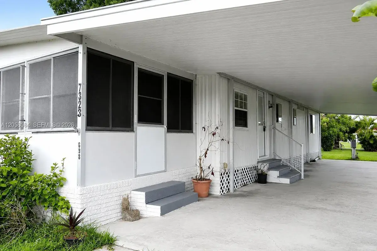 7323 N 44th Ter N, Riviera Beach FL 33404