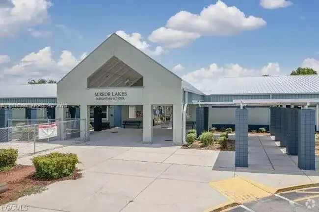 608 Chemstrand st E, Other City - In The State Of Florida FL 33974 photo 4