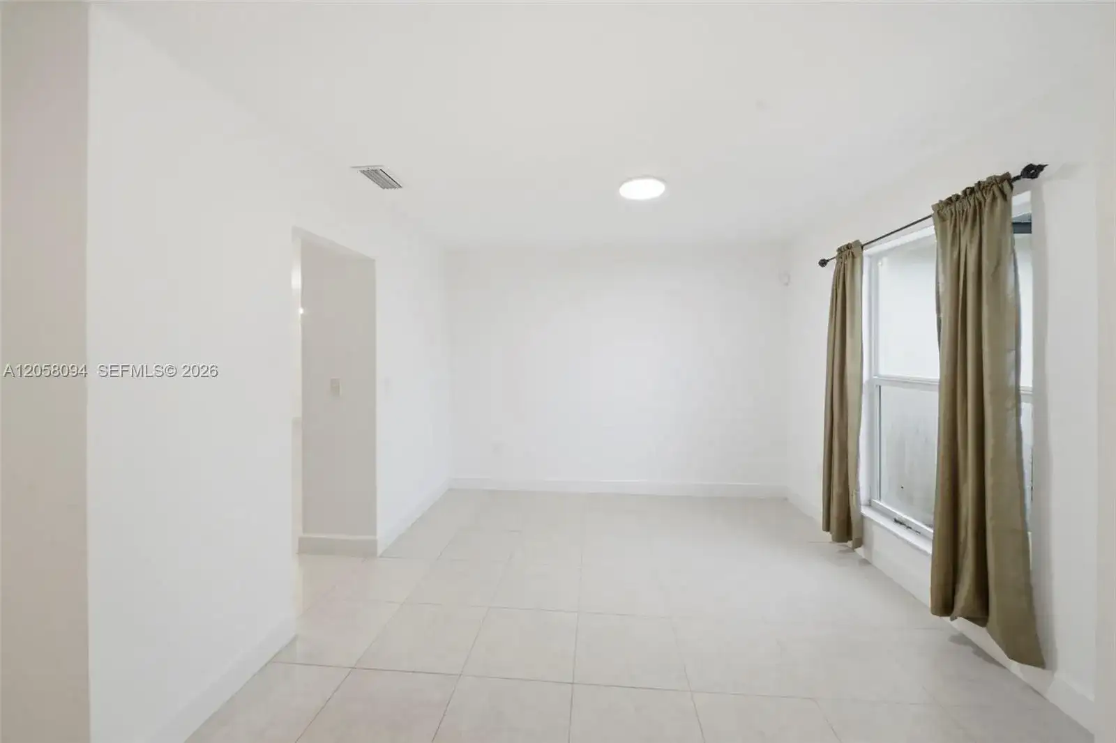 20 NE 210th St, Miami Gardens FL 33179 photo 3