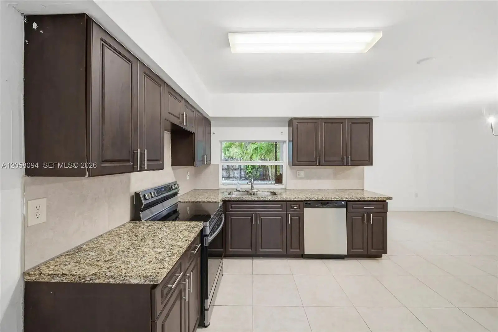 20 NE 210th St, Miami Gardens FL 33179 photo 5