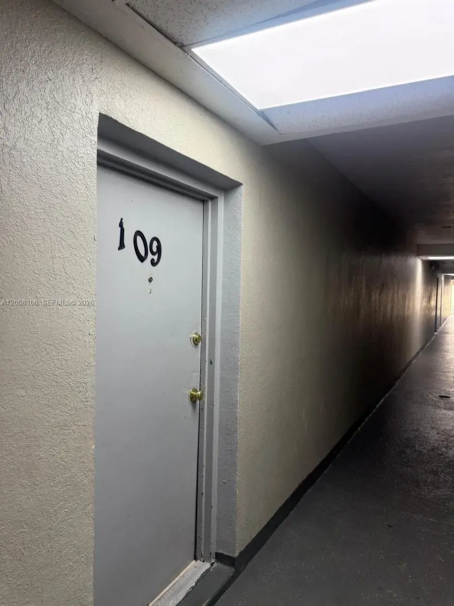 1875 W 56th St # 109, Hialeah FL 33012