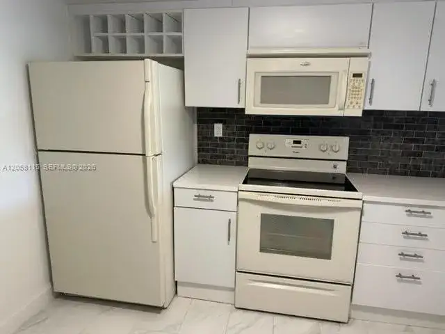 8933 SW 123rd Ct # 5, Miami FL 33186 photo 4