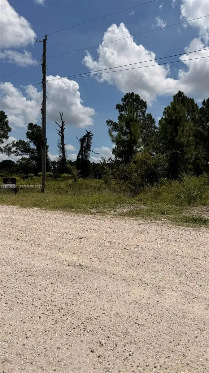 215 N Kennel St, Clewiston FL 33440 photo 2