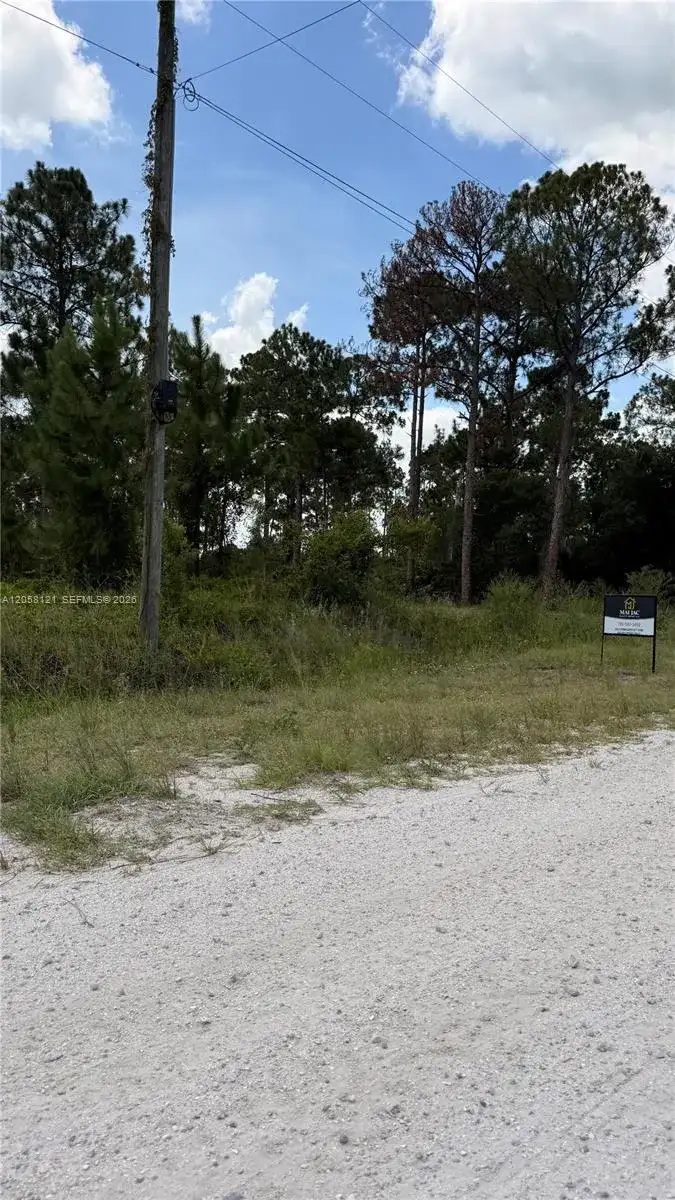 215 N Kennel St, Clewiston FL 33440 photo 4