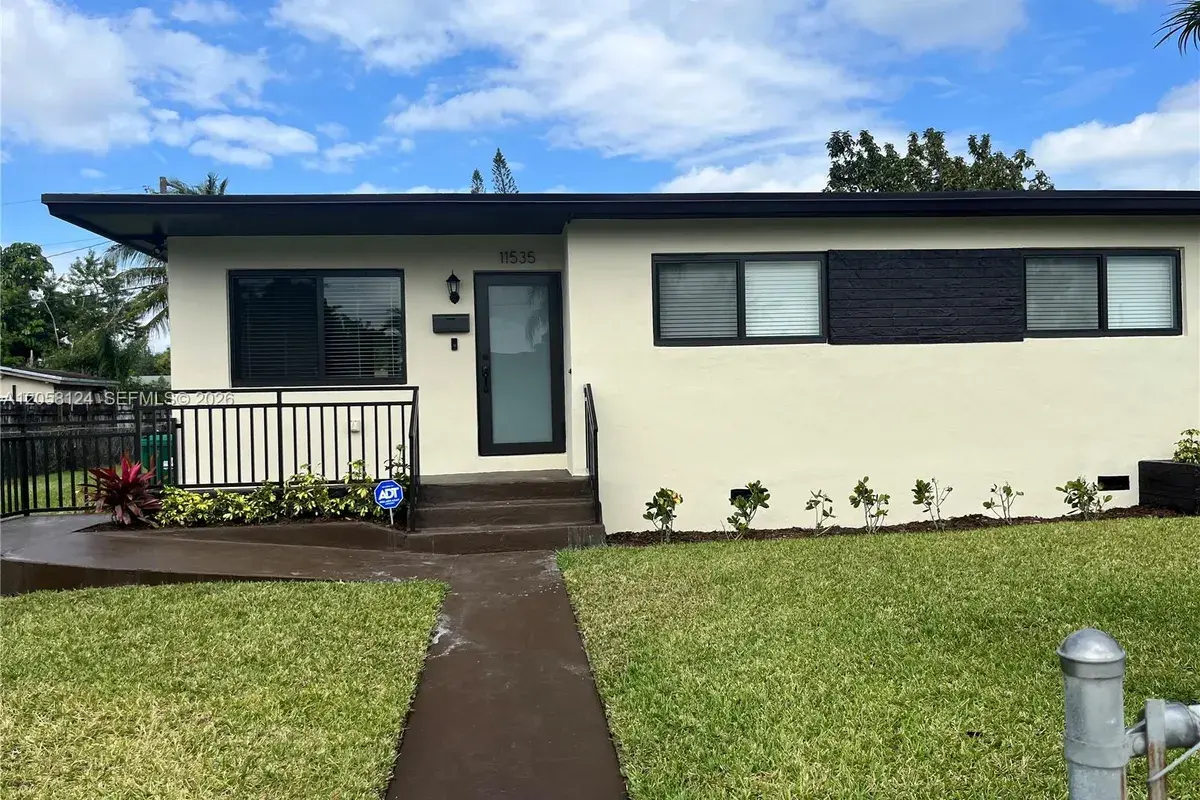 11535 SW 139th Ter, Miami FL 33176
