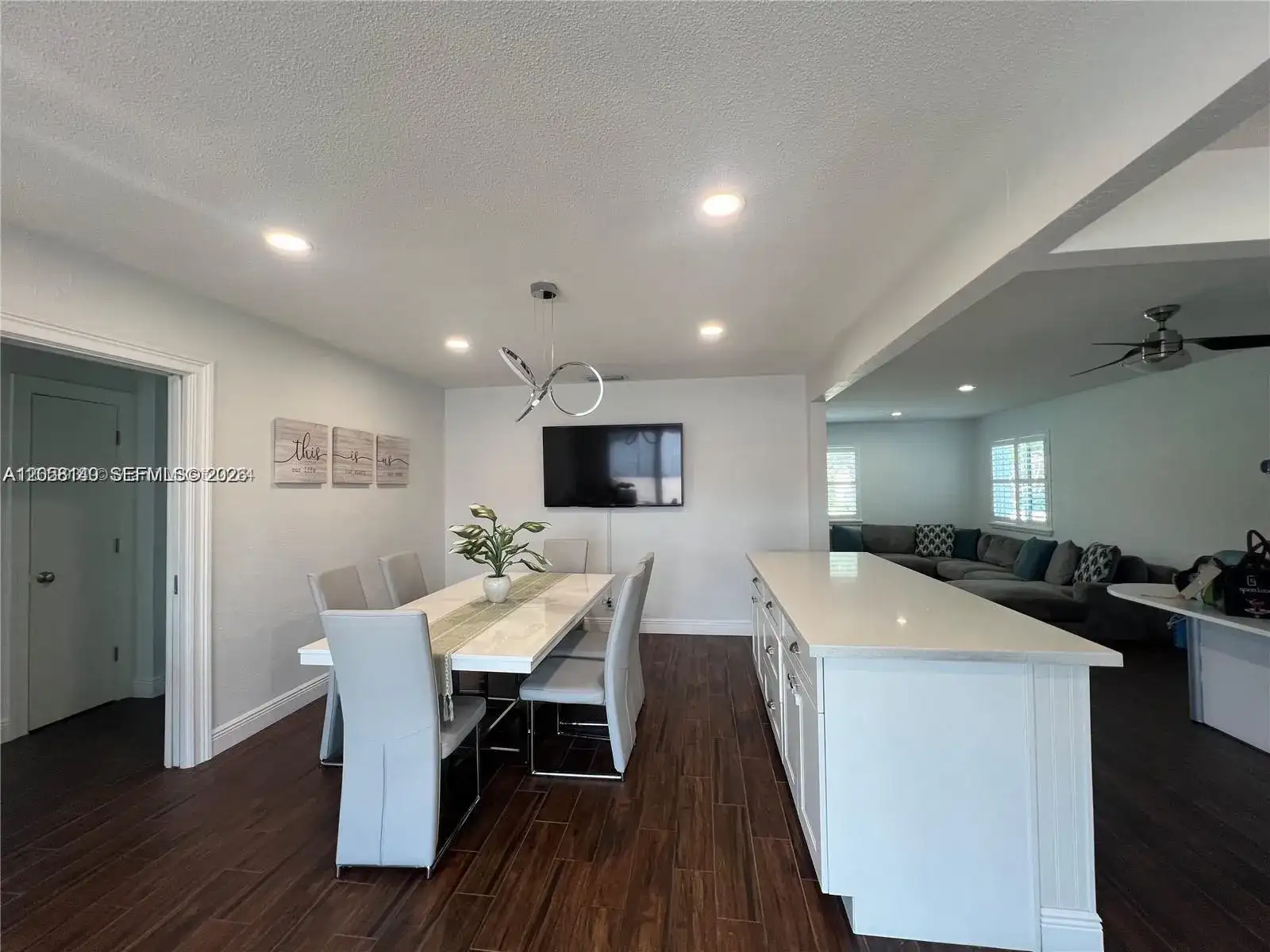 4081 Lake Dr, Coconut Creek FL 33066 photo 3
