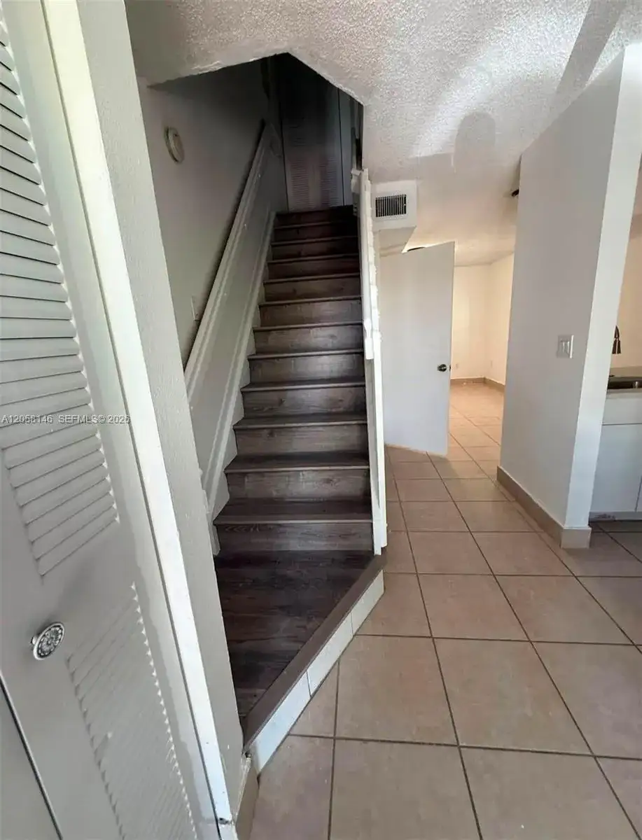1650 NW 25th Ave # 213, Miami FL 33125 photo 3