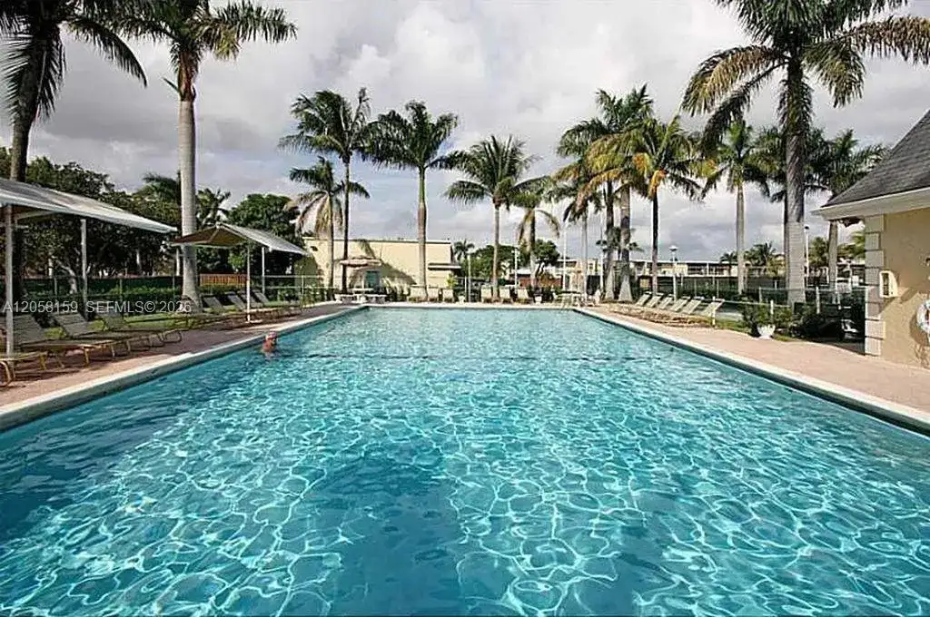 2200 NE 7th St # 1, Hallandale Beach FL 33009 photo 4