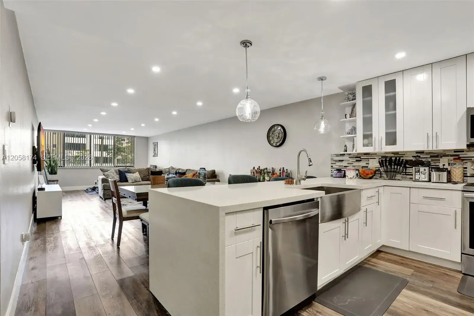 8030 Hampton Blvd # 211, North Lauderdale FL 33068 photo 3