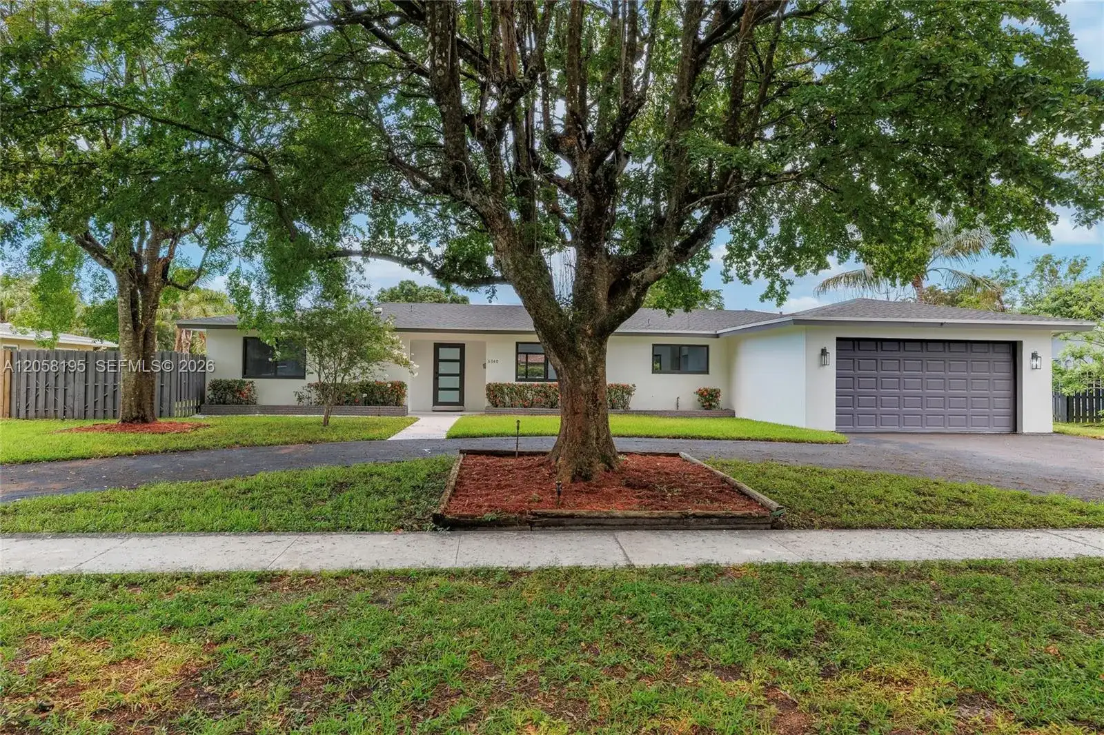 6940 NW 6TH ST, Plantation FL 33317 photo 4