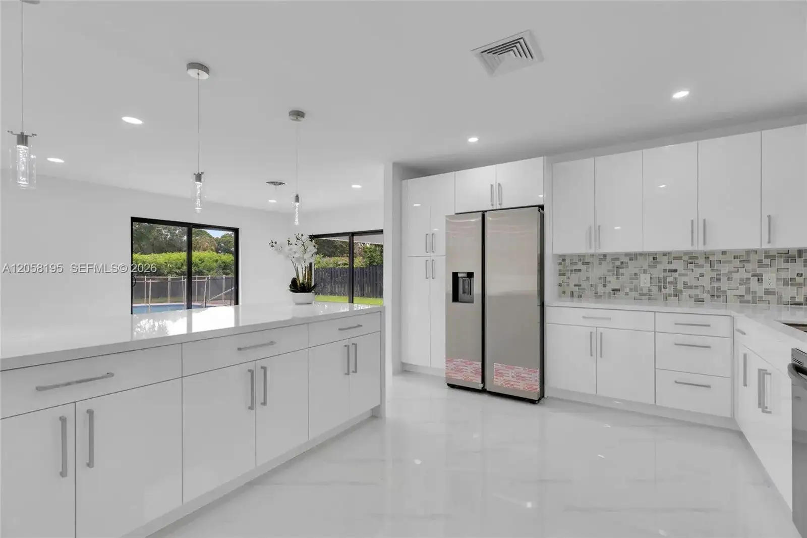 6940 NW 6TH ST, Plantation FL 33317 photo 5