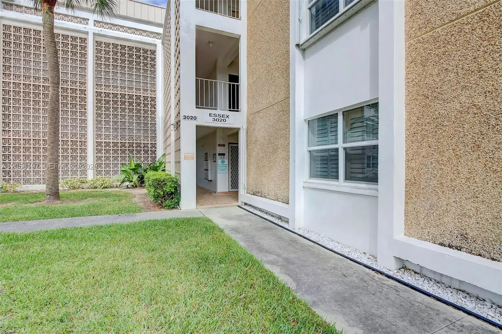 3020 NE 16th Ave # 306, Oakland Park FL 33334 photo 3