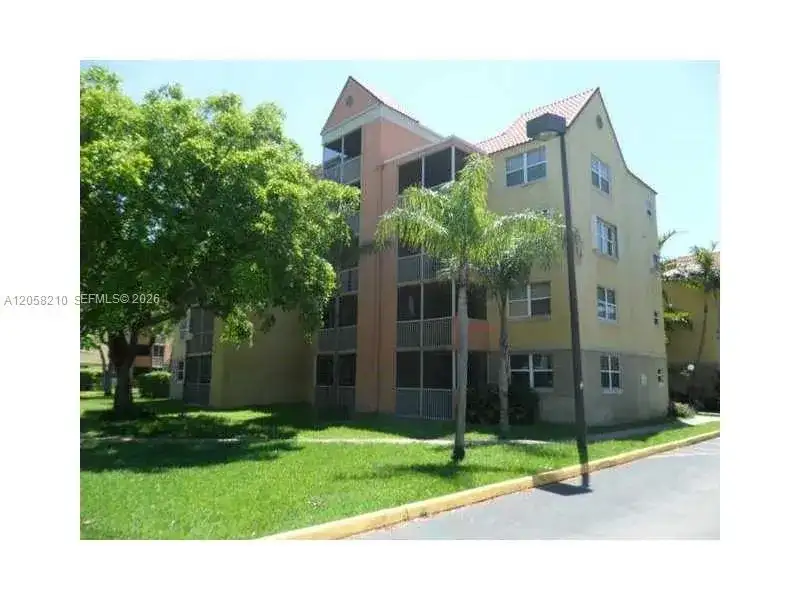 8343 Lake Dr # 101, Doral FL 33166 photo 2