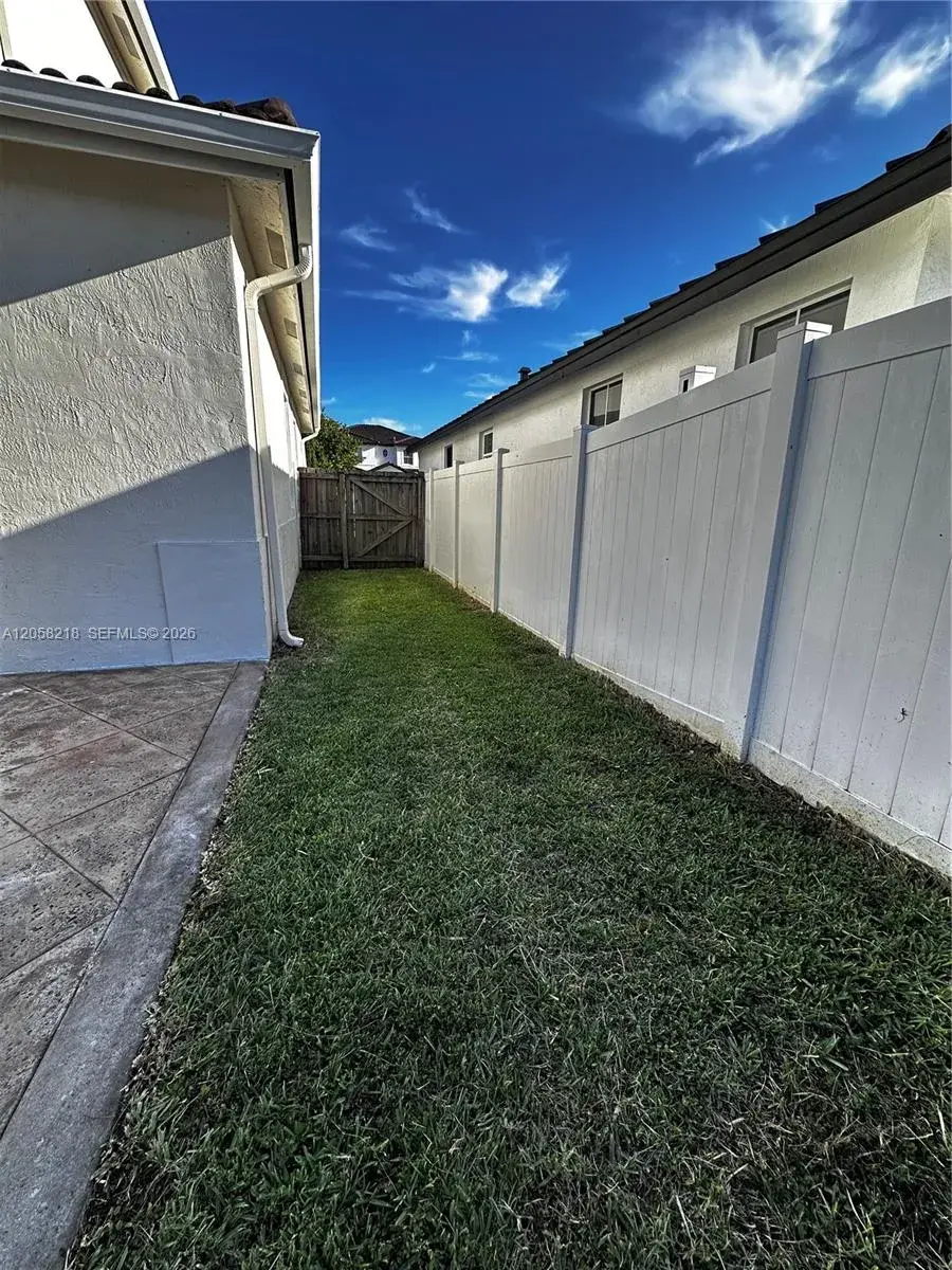 14521 SW 13th Ter, Miami FL 33184