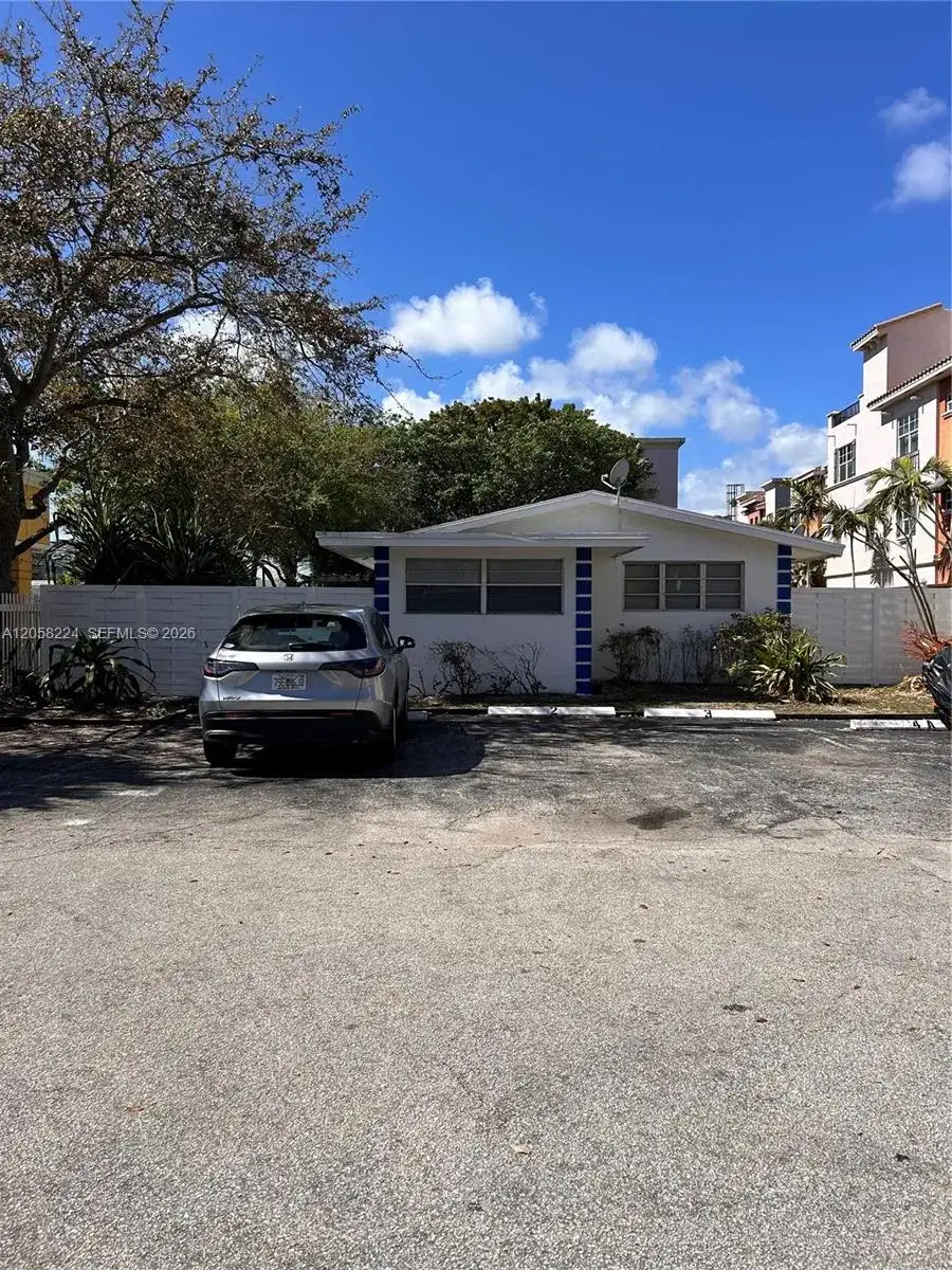 1019 NE 17th Ter # 1, Fort Lauderdale FL 33304 photo 2