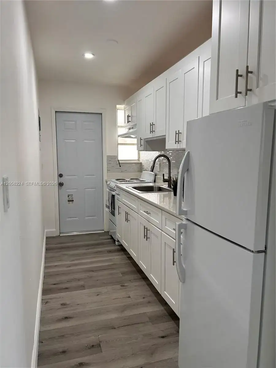 1019 NE 17th Ter # 1, Fort Lauderdale FL 33304 photo 4