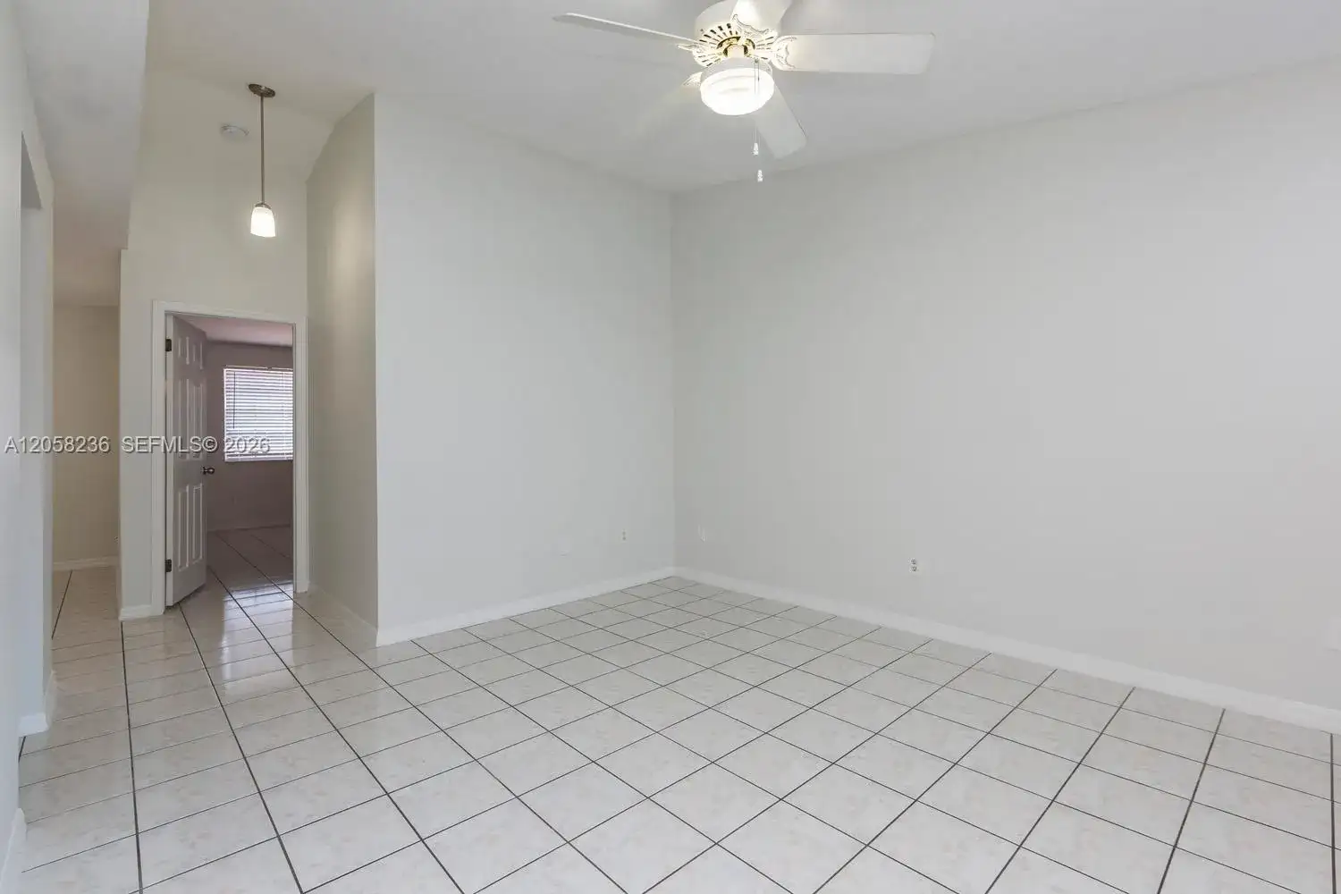 20700 SW 81st Ave, Cutler Bay FL 33189 photo 2