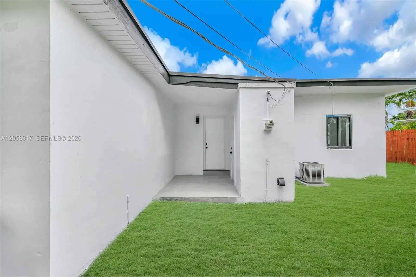 580 NW 116th Ter, Miami FL 33168 photo 3