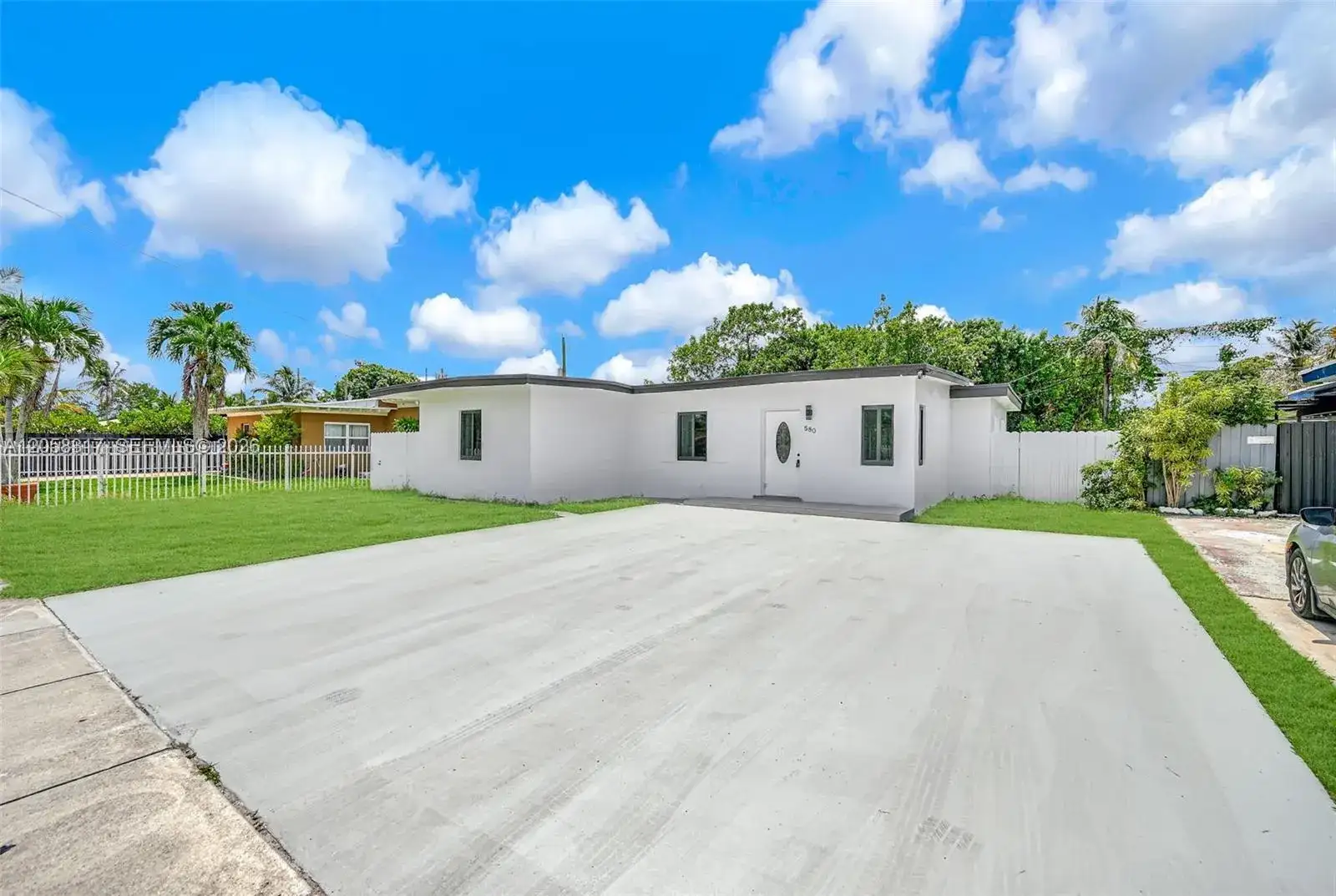 580 NW 116th Ter, Miami FL 33168 photo 5