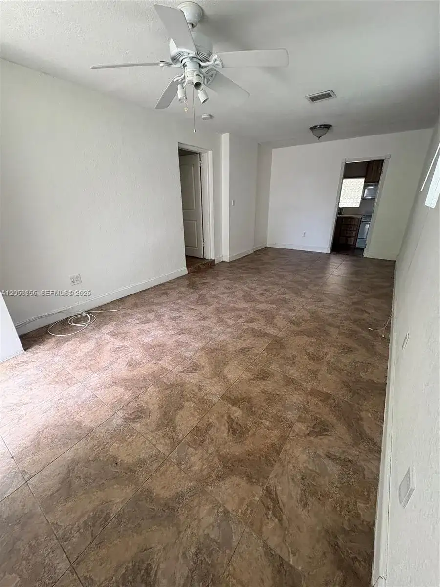 410 Pinecrest Dr # 2, Miami Springs FL 33166 photo 3