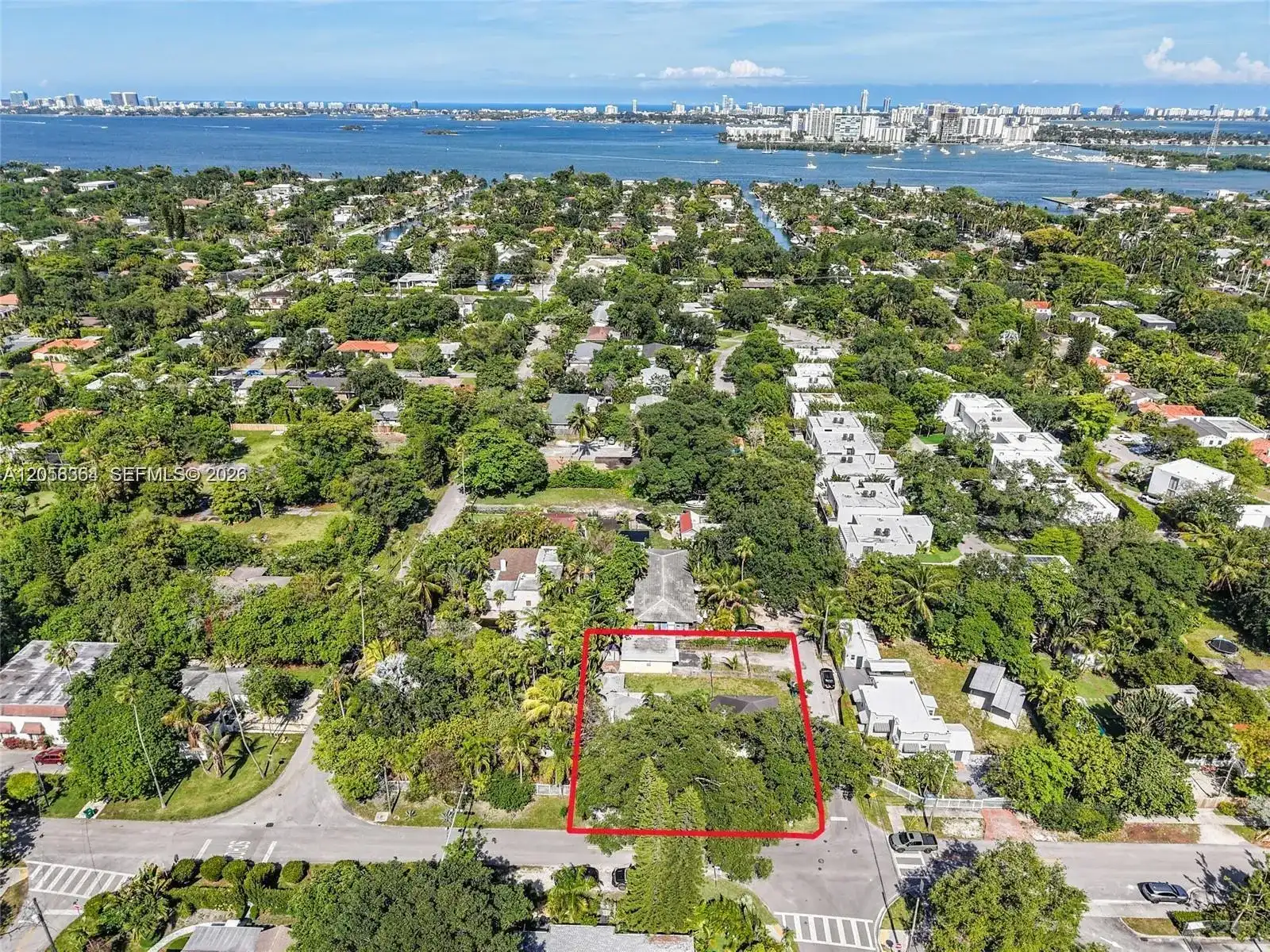 8701 NE 8th Ct, Miami FL 33138