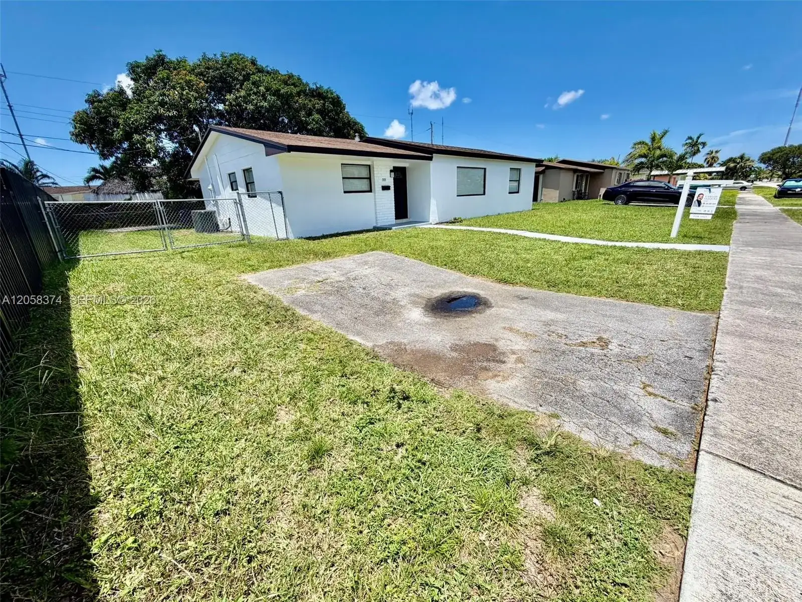 1101 NW 201st St, Miami Gardens FL 33169 photo 2