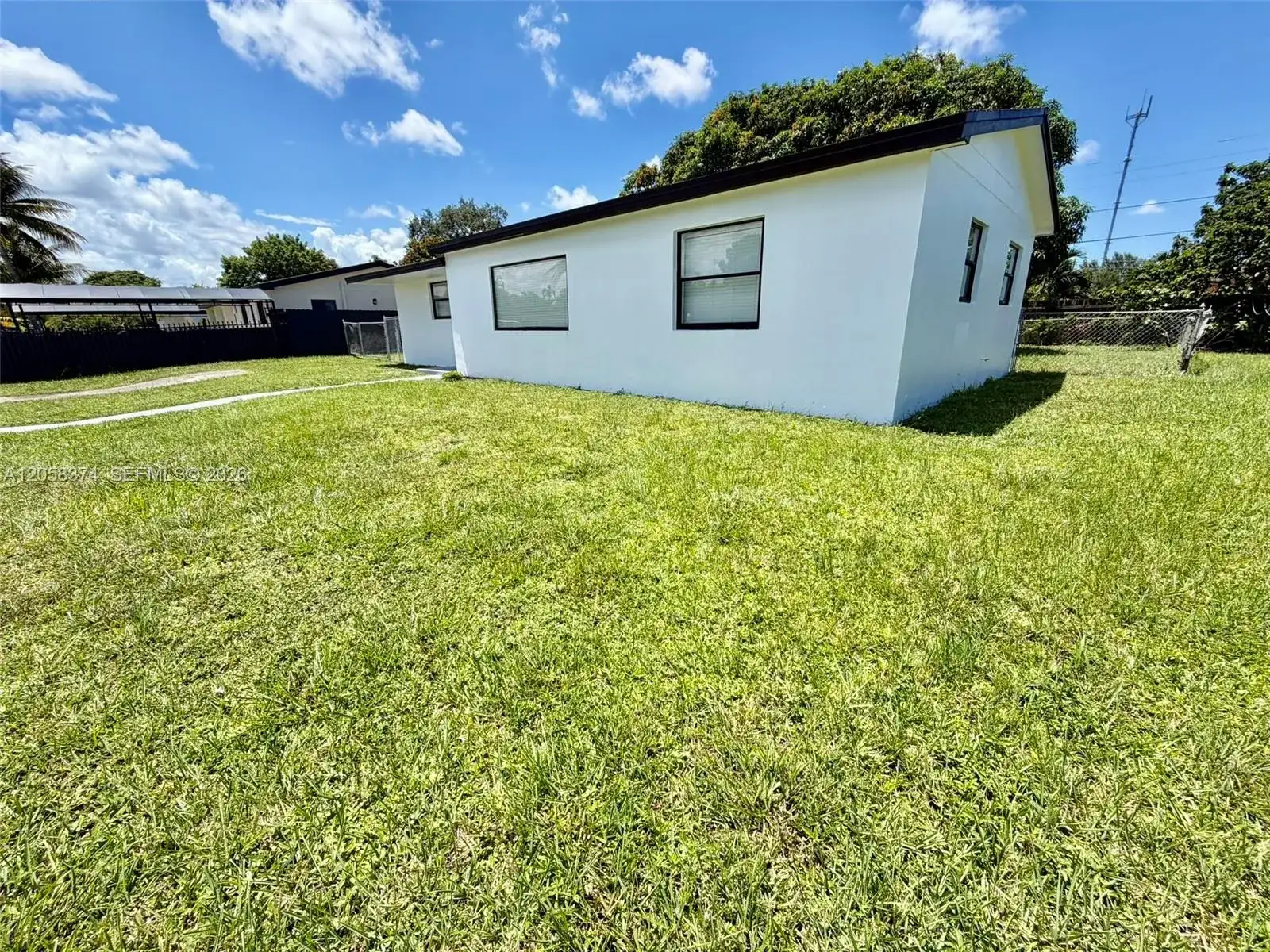 1101 NW 201st St, Miami Gardens FL 33169 photo 3