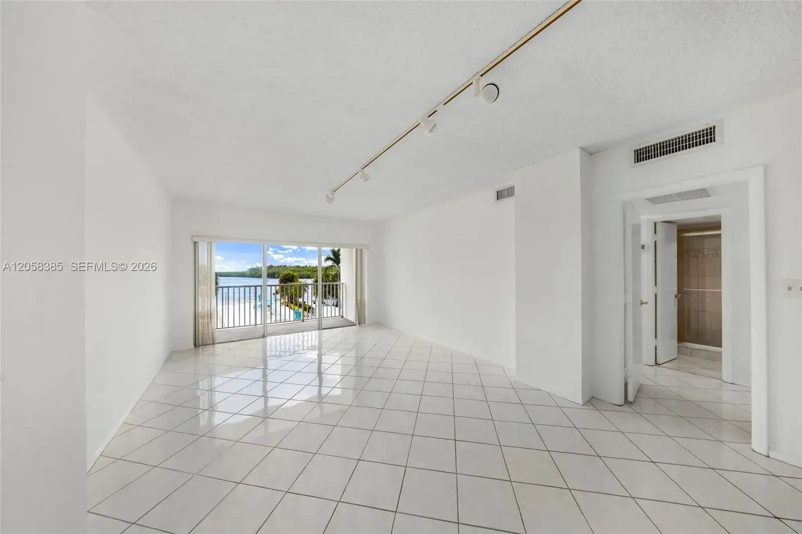 300 Bayview Dr # 202, Sunny Isles Beach FL 33160 photo 3