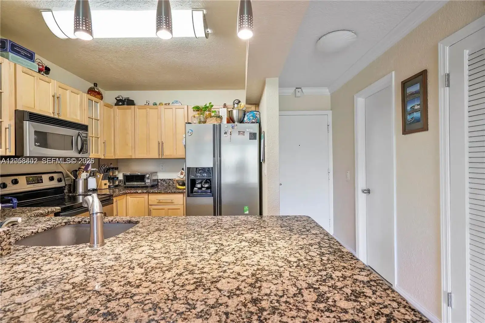 2640 NE 135th St # 406, North Miami FL 33181 photo 3