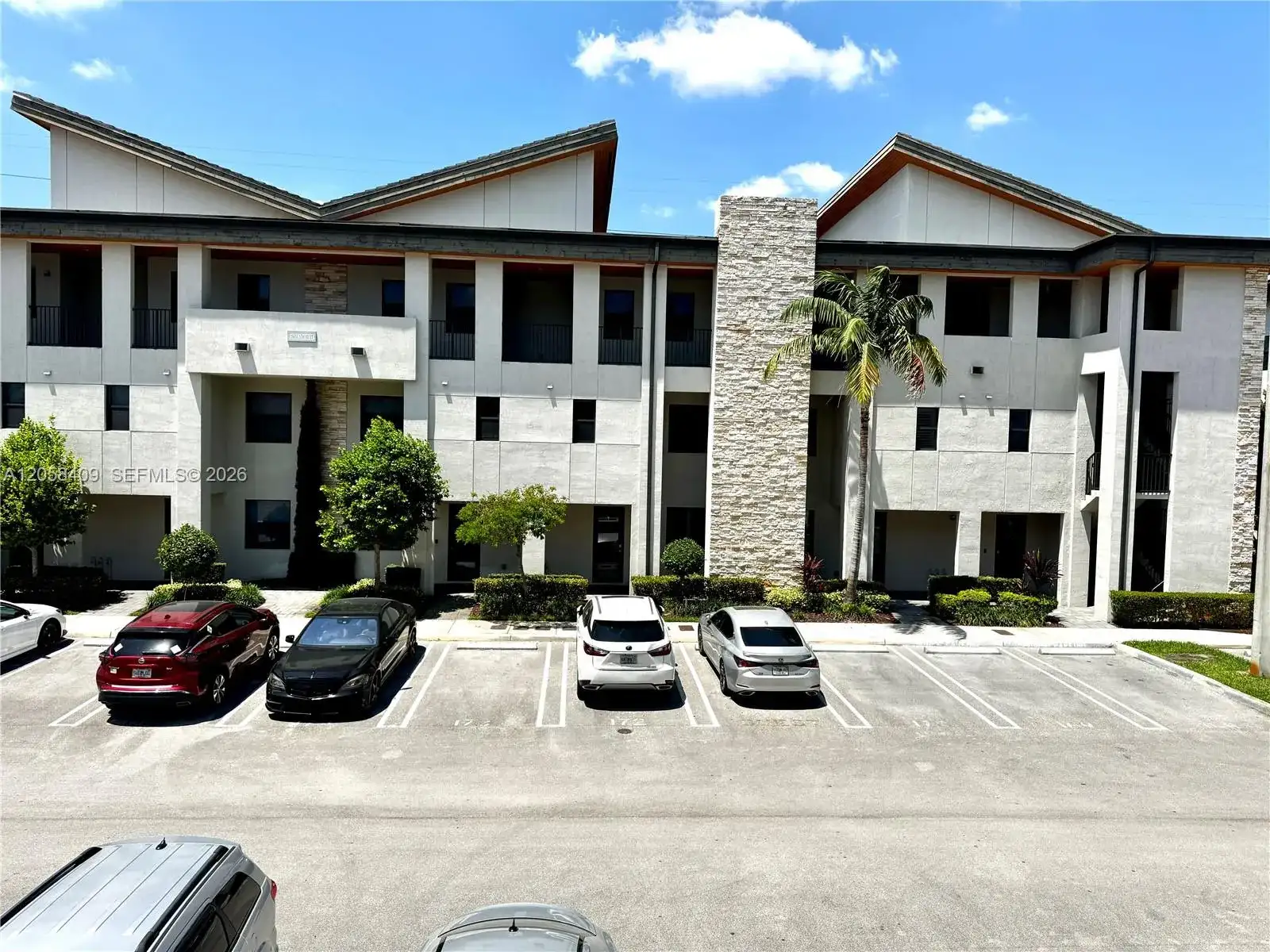 10455 NW 82nd St # 35, Doral FL 33178 photo 2