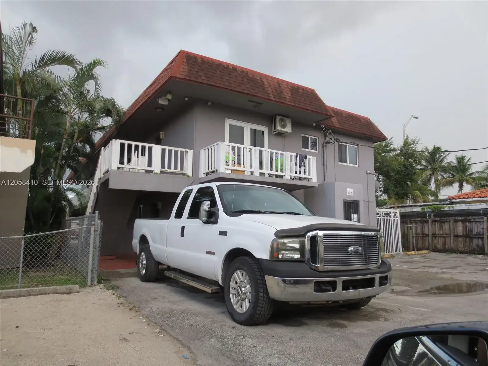 85 W 28th St, Hialeah FL 33010 photo 4