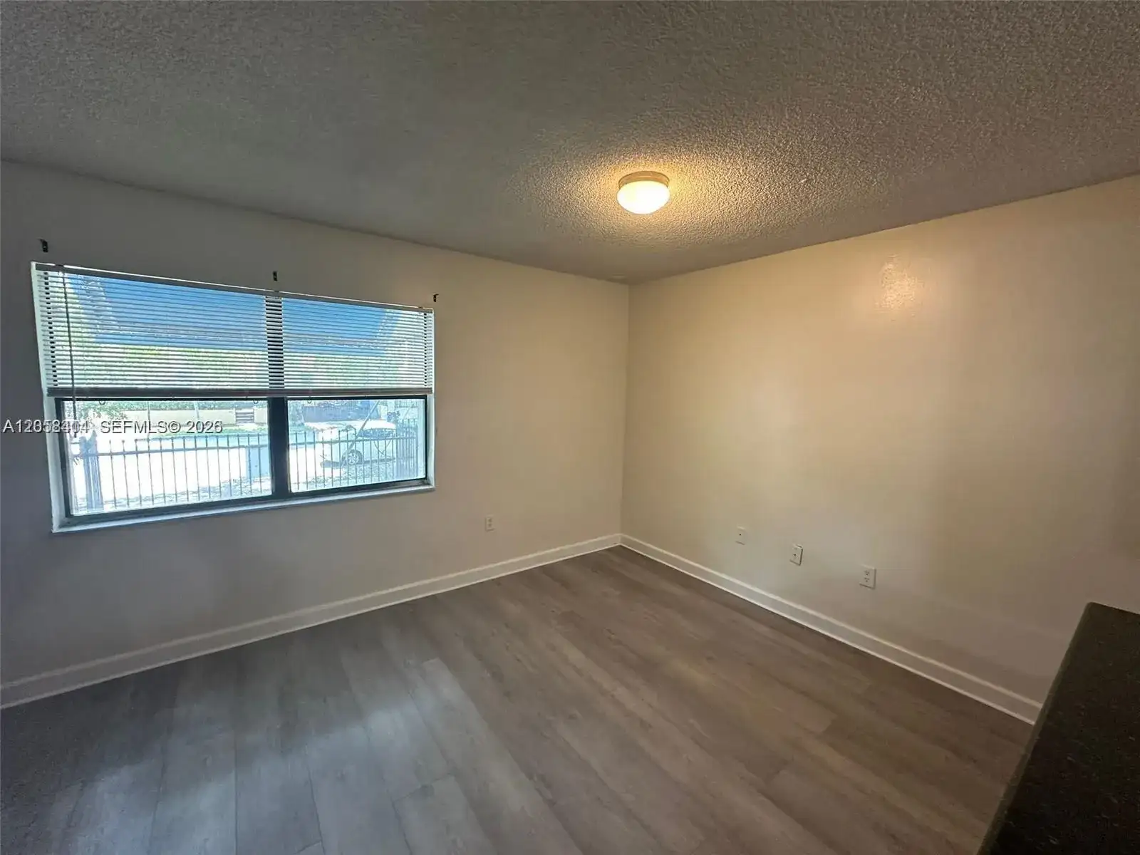 950 NW 11th St # 1C, Miami FL 33136 photo 2