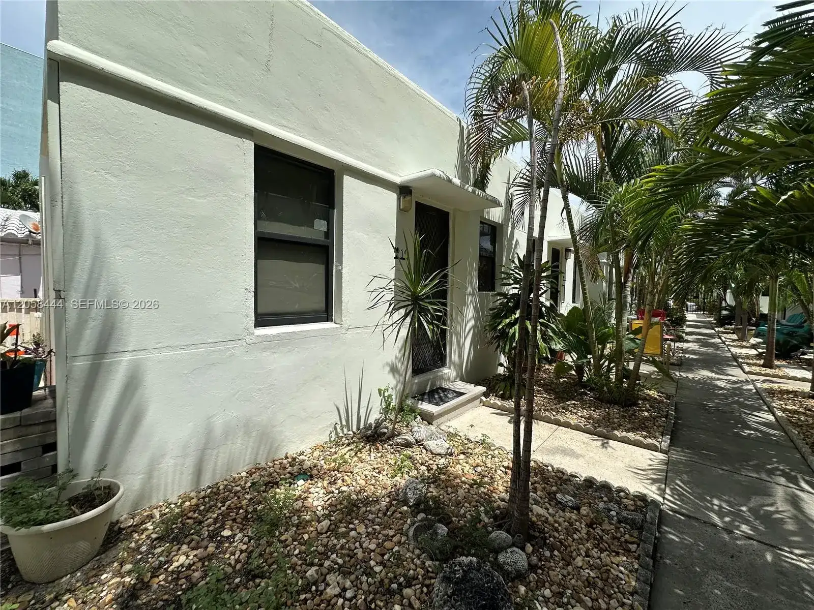 323 Fillmore St # 10, Hollywood FL 33019 photo 4