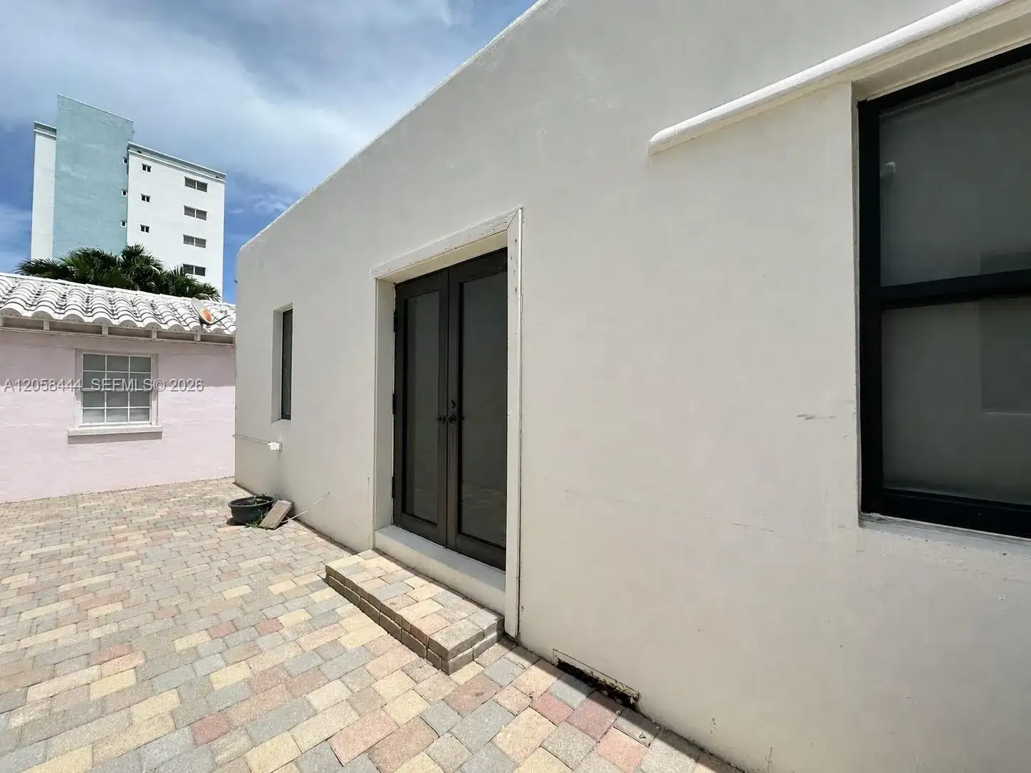 323 Fillmore St # 10, Hollywood FL 33019 photo 5