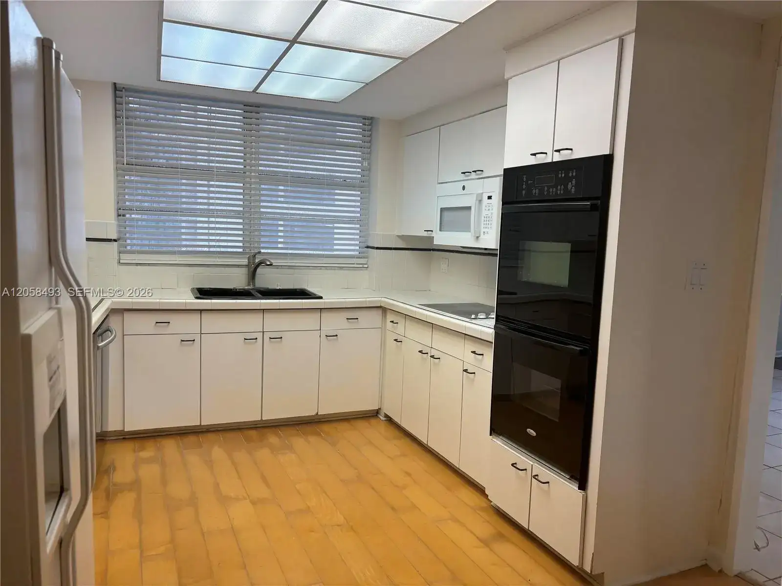 5255 Collins Ave # 6J, Miami Beach FL 33140 photo 3