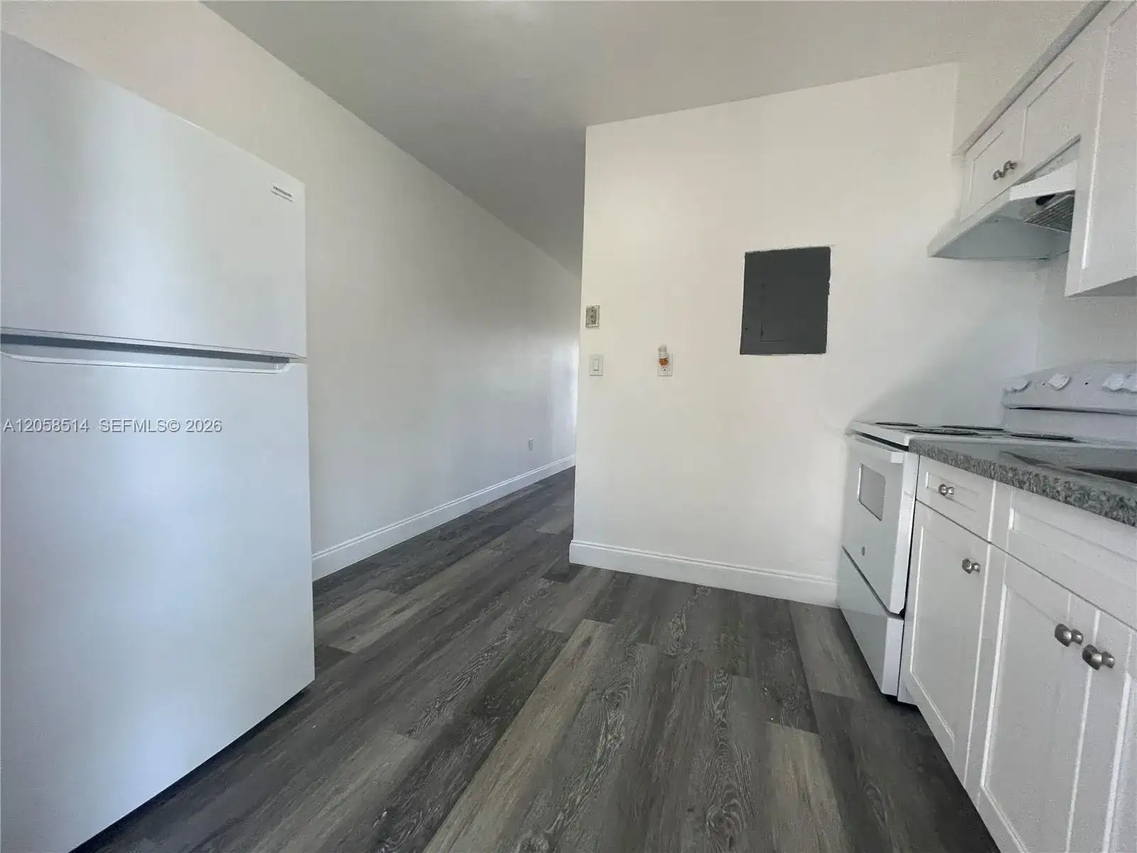 15940 NE 19th Ct # 2, North Miami Beach FL 33162 photo 4