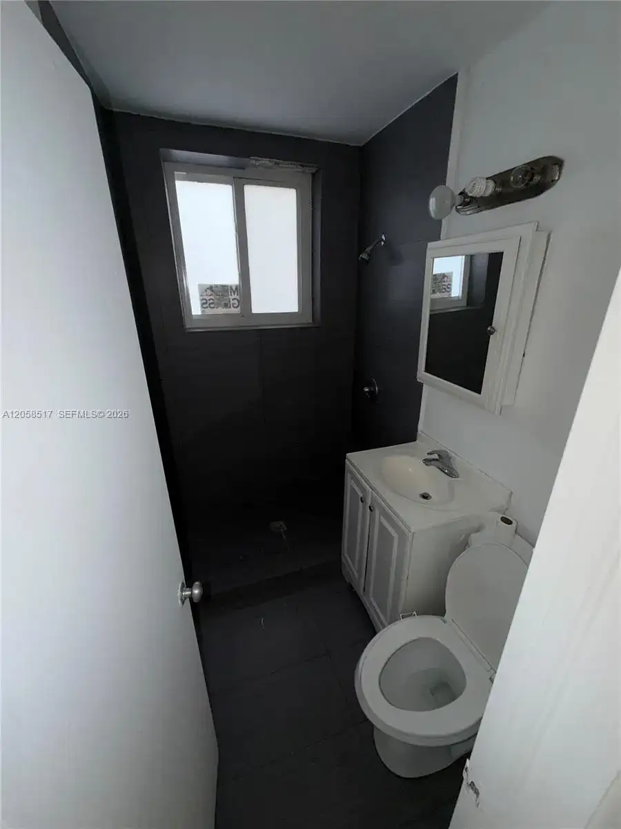 1026 Euclid Ave # 10, Miami Beach FL 33139 photo 3