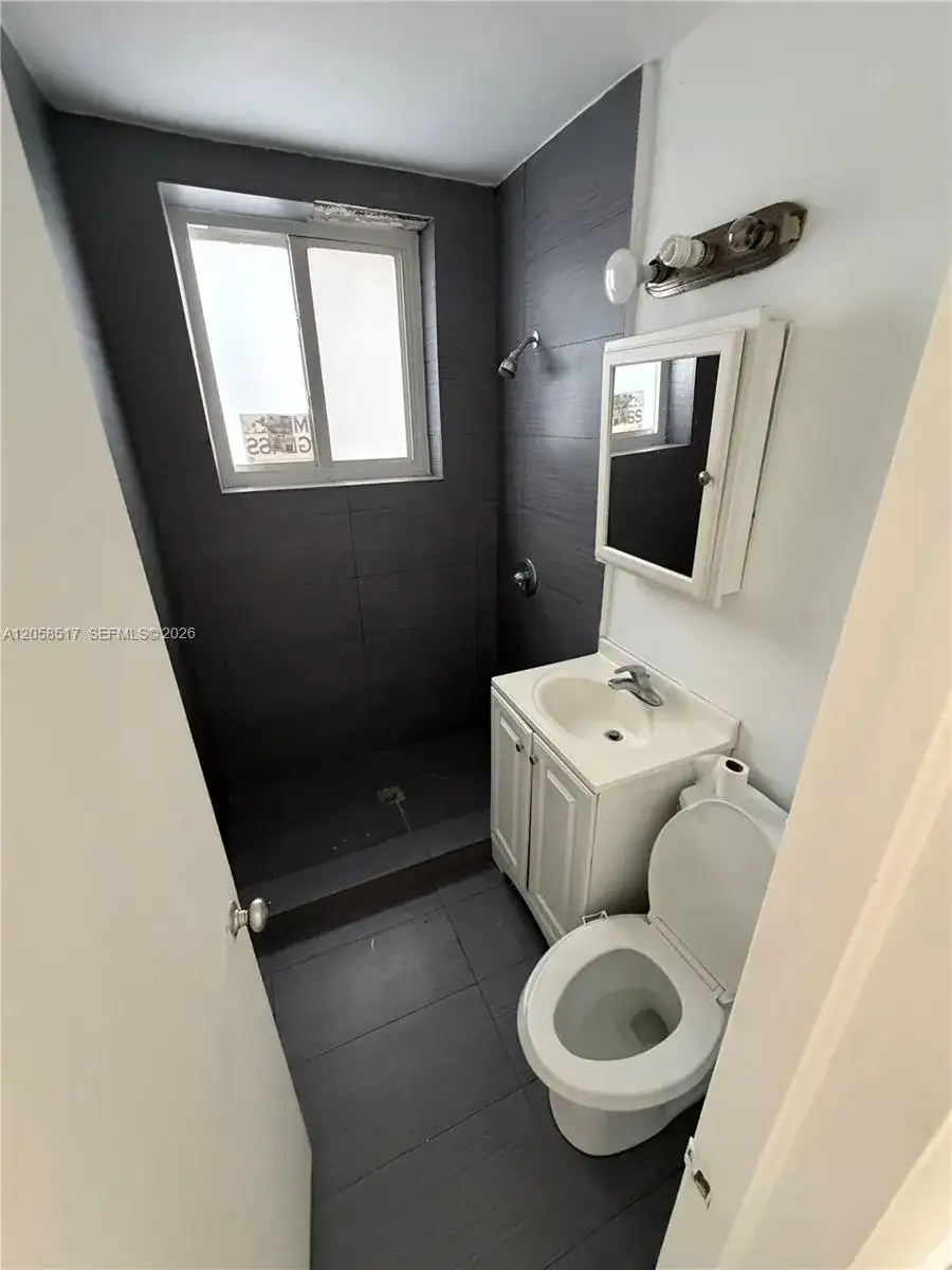 1026 Euclid Ave # 10, Miami Beach FL 33139 photo 4