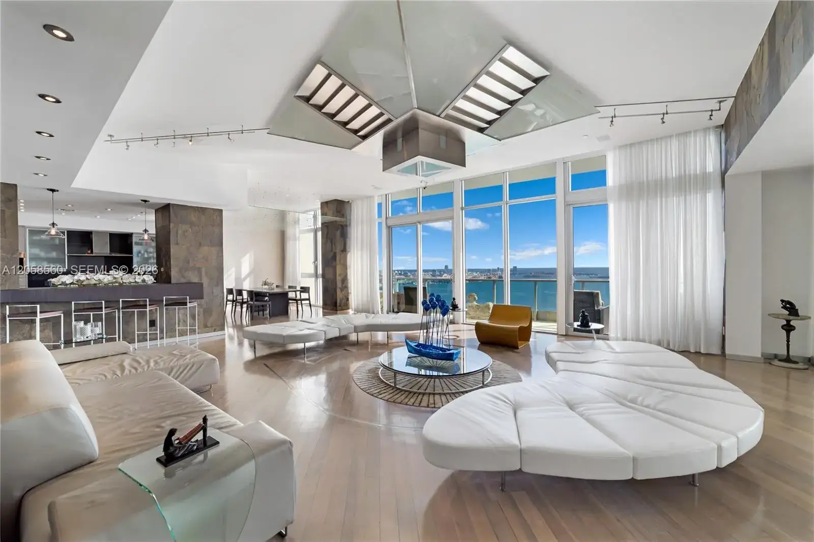 1331 Brickell Bay Dr, Miami FL 33131
