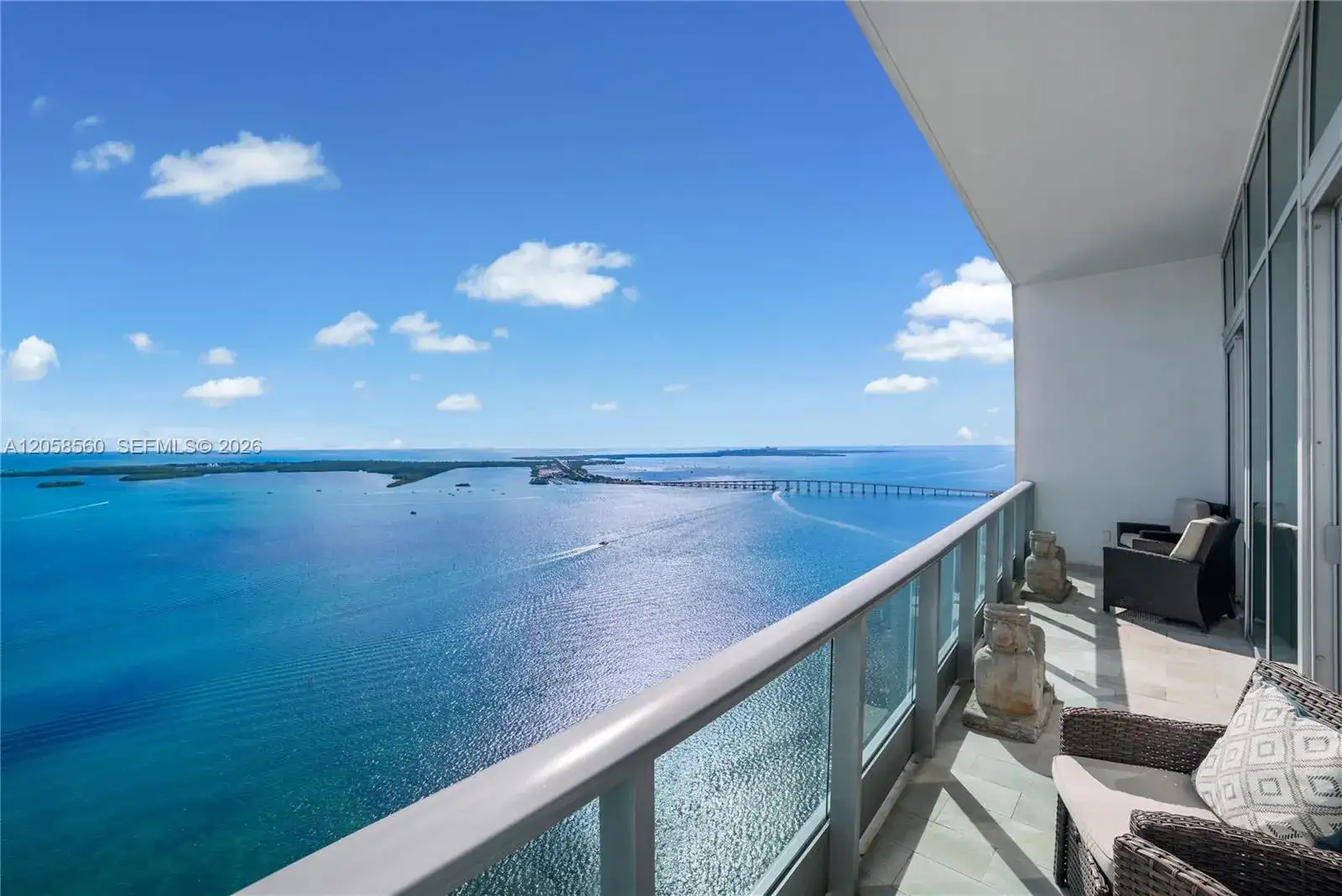 1331 Brickell Bay Dr, Miami FL 33131 photo 2