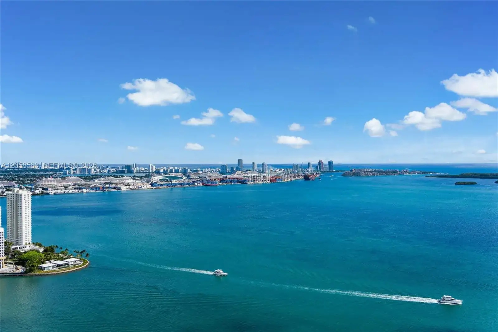 1331 Brickell Bay Dr, Miami FL 33131 photo 3