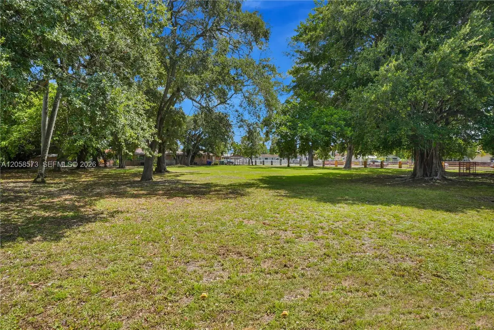 2810 NW 14th St, Miami FL 33125 photo 5