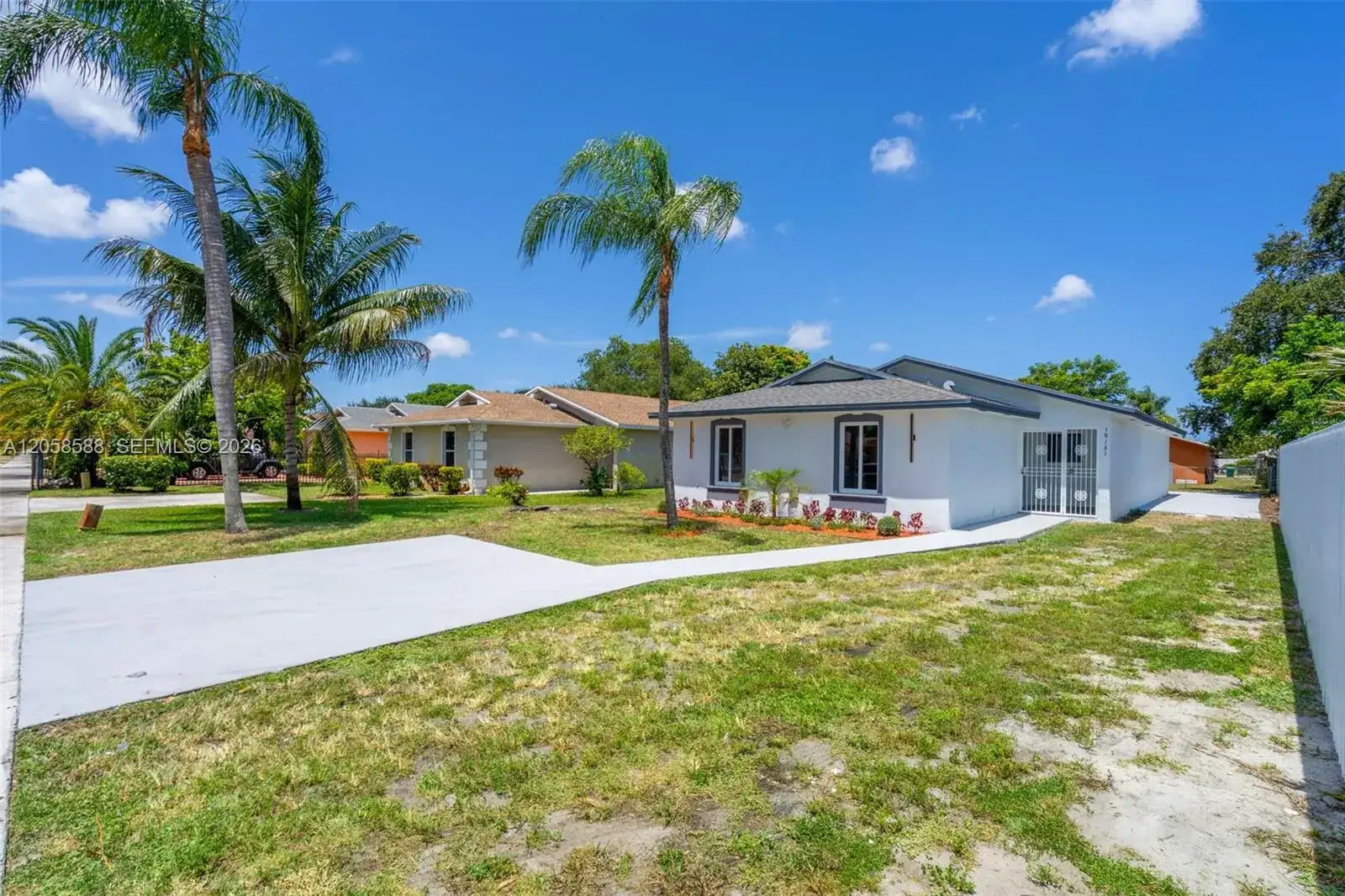 19131 NW 33rd Ct, Miami Gardens FL 33056 photo 2