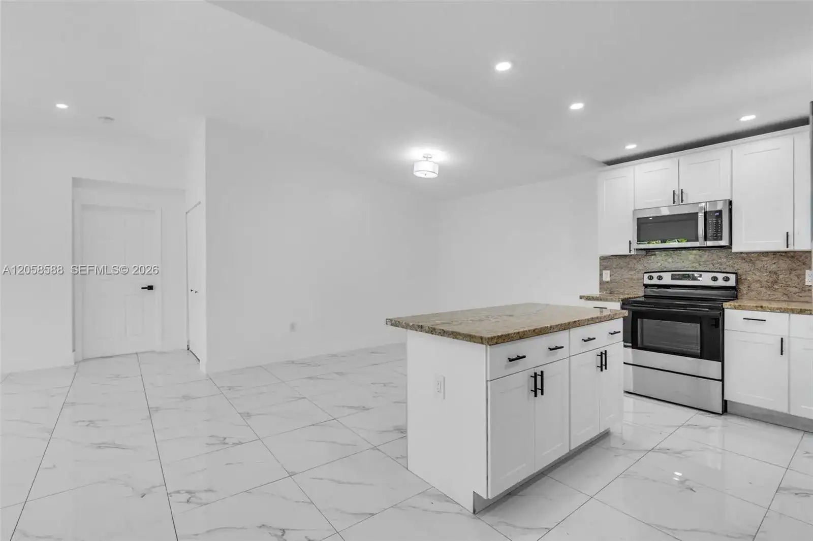 19131 NW 33rd Ct, Miami Gardens FL 33056 photo 5