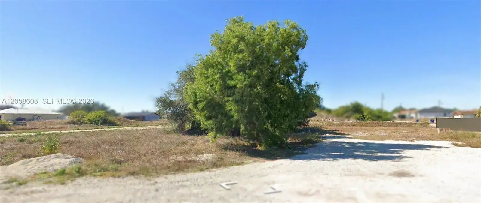 2908 Donald Ave S, Lehigh Acres FL 33976 photo 2