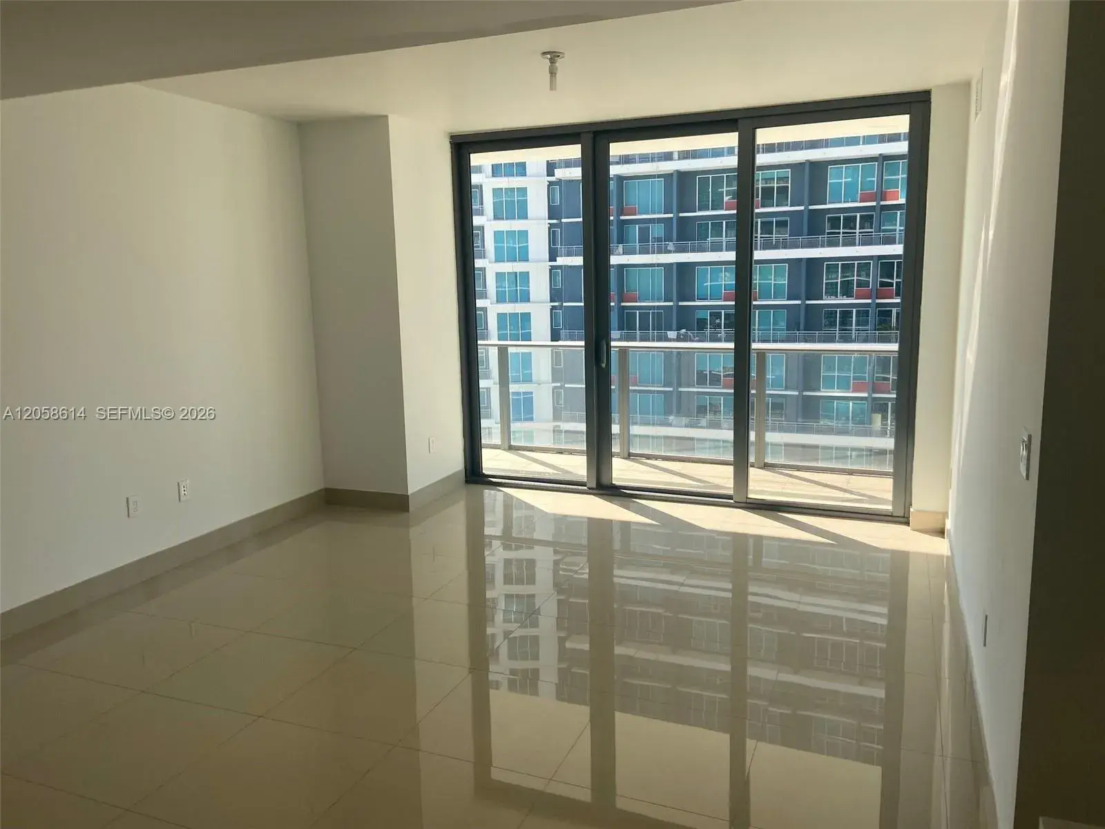 1 bedroom 1 bath Residential for sale at 1300 S Miami Ave # 2207, Miami FL 33130